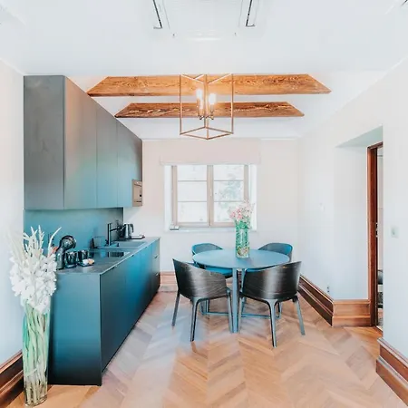 Palacyk Potockiego 4*